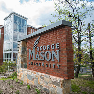 George Mason Üniversitesi'nde Thanksgiving Coşkusu.